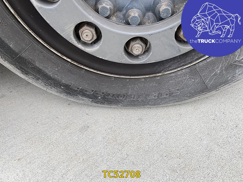 Iveco Stralis - Schuifzeilen vrachtwagen: afbeelding 4 Iveco Stralis - Schuifzeilen vrachtwagen: afbeelding 4