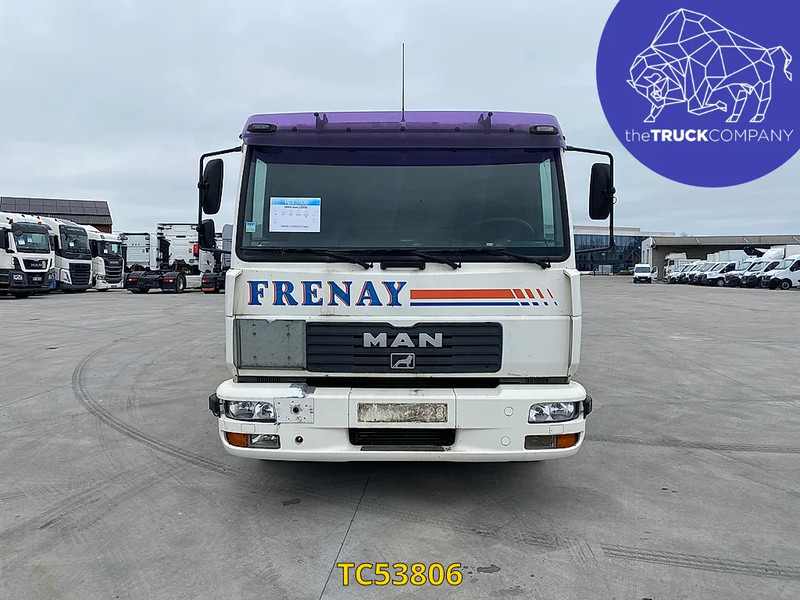 MAN L 2000 12.220 - Tankwagen: afbeelding 2 MAN L 2000 12.220 - Tankwagen: afbeelding 2