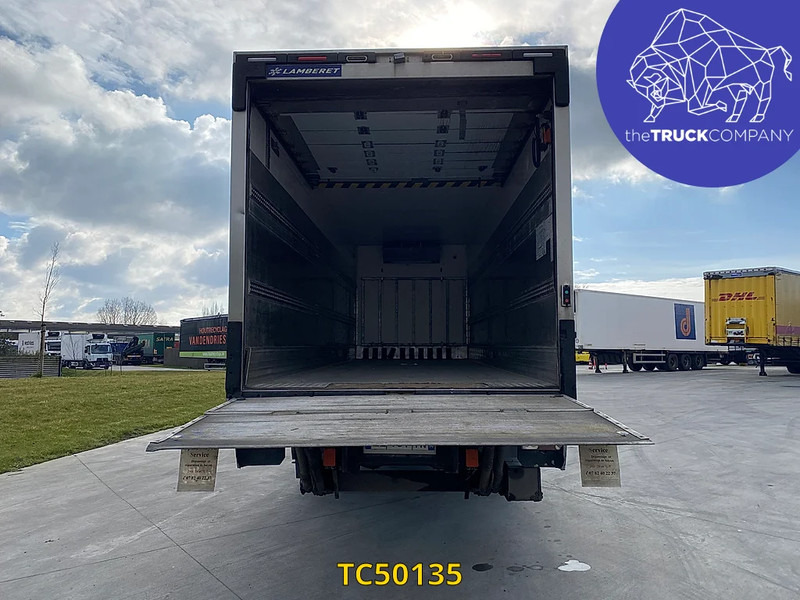 Renault D 320 - Koelwagen vrachtwagen: afbeelding 2 Renault D 320 - Koelwagen vrachtwagen: afbeelding 2