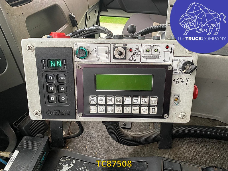 Renault Premium 320 - Vuilniswagen: afbeelding 2 Renault Premium 320 - Vuilniswagen: afbeelding 2