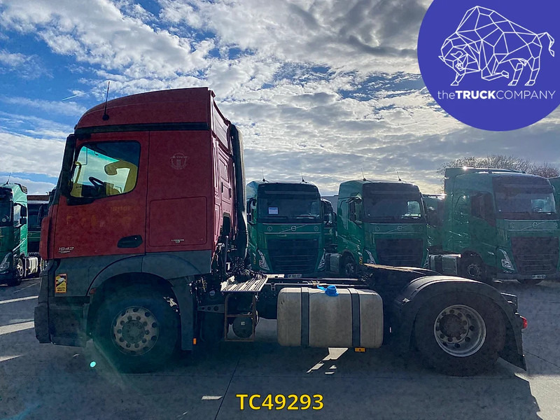 Mercedes-Benz 18.42 - Trekker: afbeelding 2 Mercedes-Benz 18.42 - Trekker: afbeelding 2