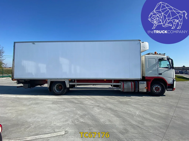 Volvo FM 330 - Koelwagen vrachtwagen: afbeelding 2 Volvo FM 330 - Koelwagen vrachtwagen: afbeelding 2