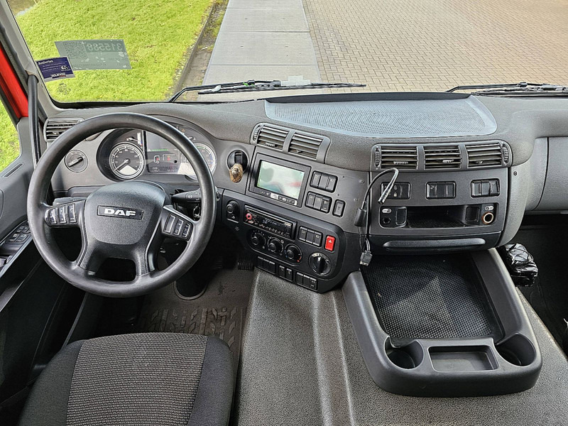 Interieur foto 1: Schuifzeilen vrachtwagen DAF CF 290 19T SPACECAB LIFT
