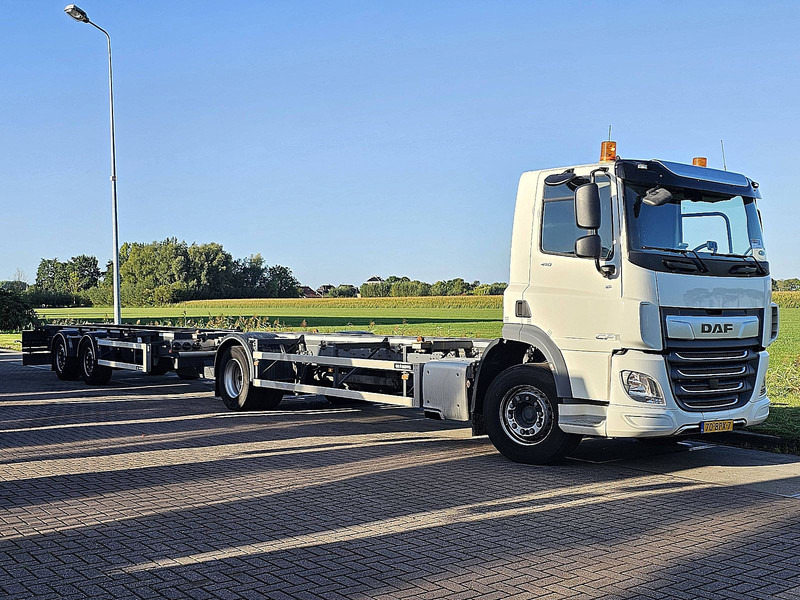 DAF CF 410 20FT TANKCONTAINER - Containertransporter/ Wissellaadbak vrachtwagen: afbeelding 5 DAF CF 410 20FT TANKCONTAINER - Containertransporter/ Wissellaadbak vrachtwagen: afbeelding 5