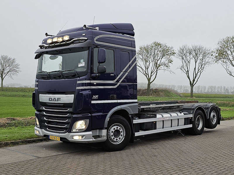 DAF XF 510 6X2 FAN STEERAXLE - Kabelsysteem truck: afbeelding 2 DAF XF 510 6X2 FAN STEERAXLE - Kabelsysteem truck: afbeelding 2