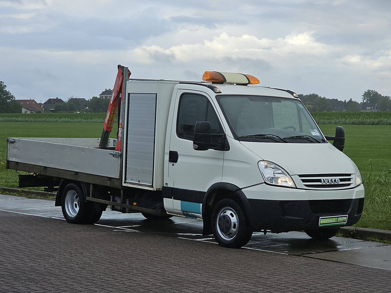Iveco Daily 40C15 XL FASSI laadkraan - Bestelwagen open laadbak: afbeelding 5 Iveco Daily 40C15 XL FASSI laadkraan - Bestelwagen open laadbak: afbeelding 5