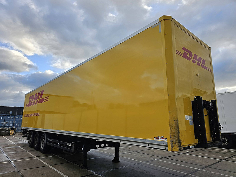 Kögel SKH24 LIFT AXLE TAILLIFT - Gesloten oplegger: afbeelding 3 Kögel SKH24 LIFT AXLE TAILLIFT - Gesloten oplegger: afbeelding 3