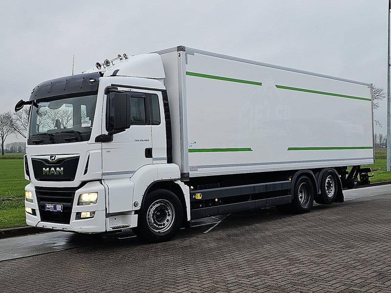 MAN 26.420 TGS 6X2-4 LL LIFT ISOBOX - Bakwagen: afbeelding 2 MAN 26.420 TGS 6X2-4 LL LIFT ISOBOX - Bakwagen: afbeelding 2