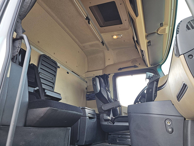Schuifzeilen vrachtwagen Mercedes-Benz ACTROS 2542 LS 6X2 RET. MOFFET 2020: afbeelding 7