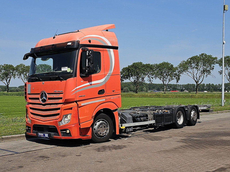 Mercedes-Benz ACTROS 2545 LS - Containertransporter/ Wissellaadbak vrachtwagen: afbeelding 2 Mercedes-Benz ACTROS 2545 LS - Containertransporter/ Wissellaadbak vrachtwagen: afbeelding 2
