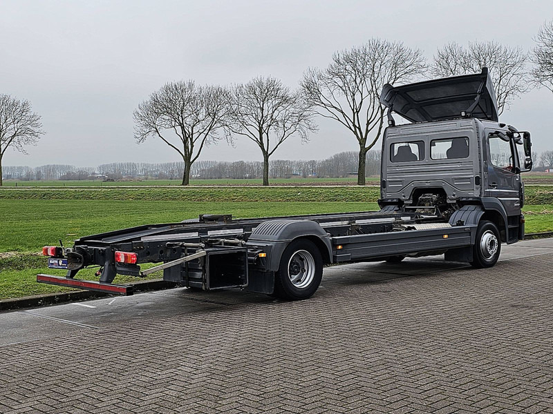 Mercedes-Benz ATEGO 1227 AIRCO WB 475 AHK - Containertransporter/ Wissellaadbak vrachtwagen: afbeelding 3 Mercedes-Benz ATEGO 1227 AIRCO WB 475 AHK - Containertransporter/ Wissellaadbak vrachtwagen: afbeelding 3