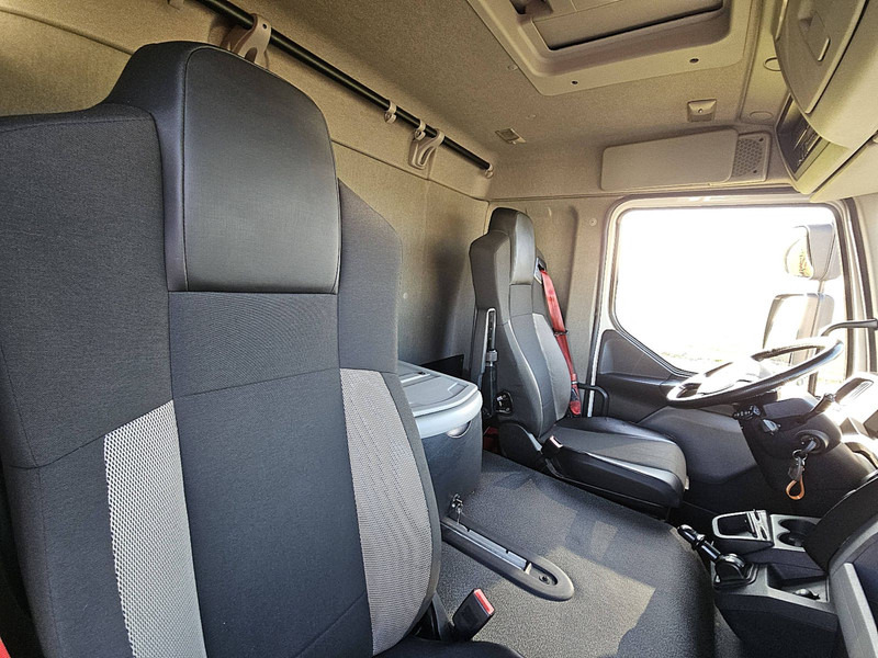 Bakwagen Renault D 220 AIRCO LIFT SIDE DOOR: afbeelding 10 Bakwagen Renault D 220 AIRCO LIFT SIDE DOOR: afbeelding 10