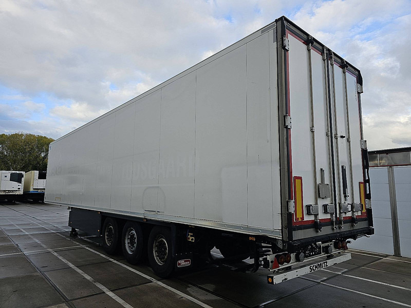 Schmitz Cargobull MEATRAILS - Koelwagen oplegger: afbeelding 5 Schmitz Cargobull MEATRAILS - Koelwagen oplegger: afbeelding 5