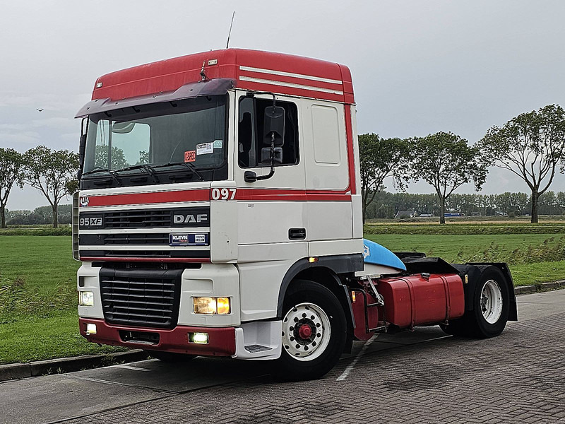 DAF XF 95.380 SPACECAB EURO 2 - Trekker: afbeelding 2 DAF XF 95.380 SPACECAB EURO 2 - Trekker: afbeelding 2