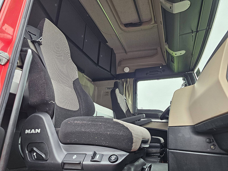 Trekker MAN 18.420 TGX ADR EX III: afbeelding 7 Trekker MAN 18.420 TGX ADR EX III: afbeelding 7