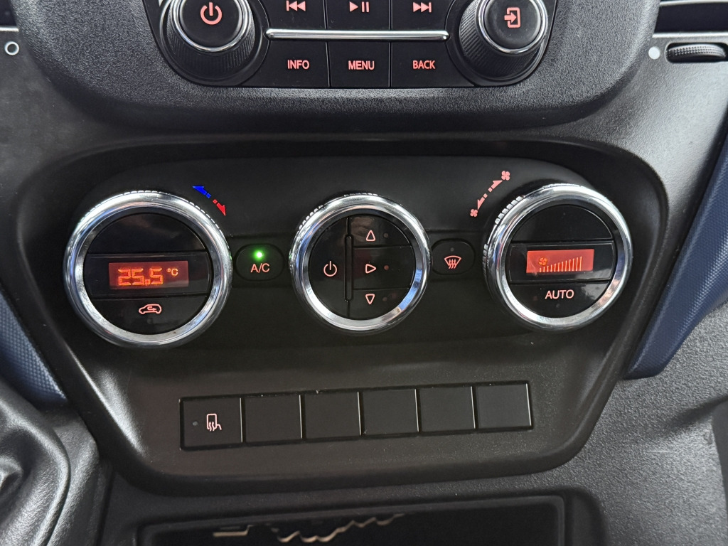 Gesloten bestelwagen Iveco Daily 35S14 CNG Erdgas Klimaaut. Sitzheizung: afbeelding 14