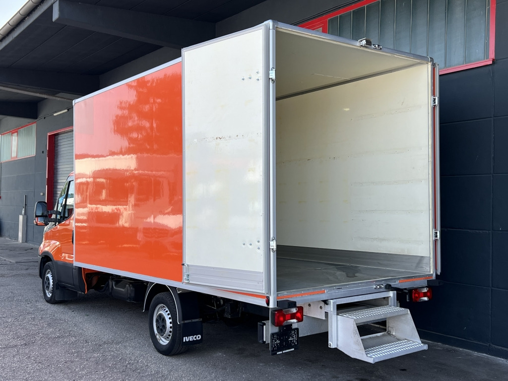 Iveco Daily 35S14 MAXI 4,35m Portaltüren Klima Kamera - Bestelwagen gesloten laadbak: afbeelding 4 Iveco Daily 35S14 MAXI 4,35m Portaltüren Klima Kamera - Bestelwagen gesloten laadbak: afbeelding 4