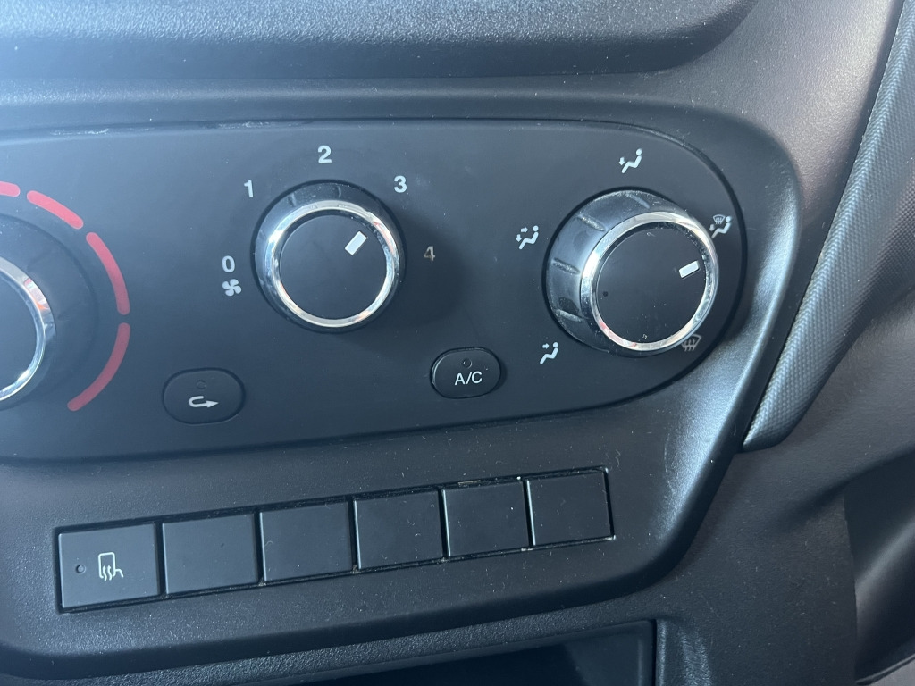 Bestelwagen gesloten laadbak Iveco Daily 35S14 Thermokoffer 4,35m Klima Automatik!!: afbeelding 15