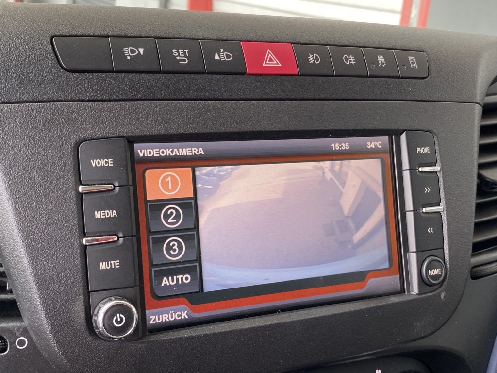 Iveco Daily 65C21 3,6m P+P+LBW Klima Automat. Webasto - Schuifzeilen bestelwagen: afbeelding 2 Iveco Daily 65C21 3,6m P+P+LBW Klima Automat. Webasto - Schuifzeilen bestelwagen: afbeelding 2