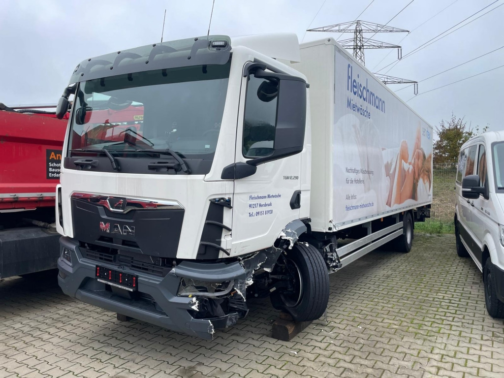 MAN TGM 12.290 Klimaauto. NAVI 7,9 Koffer+LBW Unfall - Bakwagen: afbeelding 1 MAN TGM 12.290 Klimaauto. NAVI 7,9 Koffer+LBW Unfall - Bakwagen: afbeelding 1