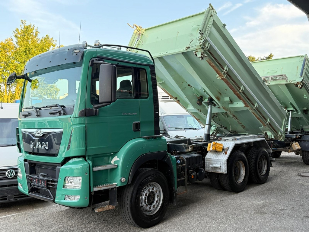 MAN TGS 26.500 6x4 12m³ Kipper Retarder NAVI 1.Hand - Kipper vrachtwagen: afbeelding 1 MAN TGS 26.500 6x4 12m³ Kipper Retarder NAVI 1.Hand - Kipper vrachtwagen: afbeelding 1