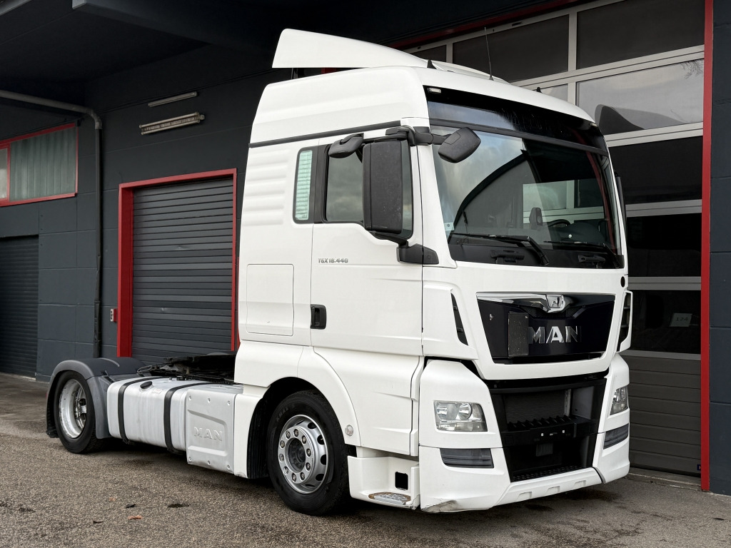 MAN TGX 18.440 XLX MEGA Klimaauto Motorbremse 2xTank - Trekker: afbeelding 1 MAN TGX 18.440 XLX MEGA Klimaauto Motorbremse 2xTank - Trekker: afbeelding 1