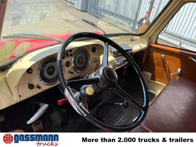 Ford FK 2500 4x2 LF8 Feuerwehr - Brandweerwagen: afbeelding 2 Ford FK 2500 4x2 LF8 Feuerwehr - Brandweerwagen: afbeelding 2