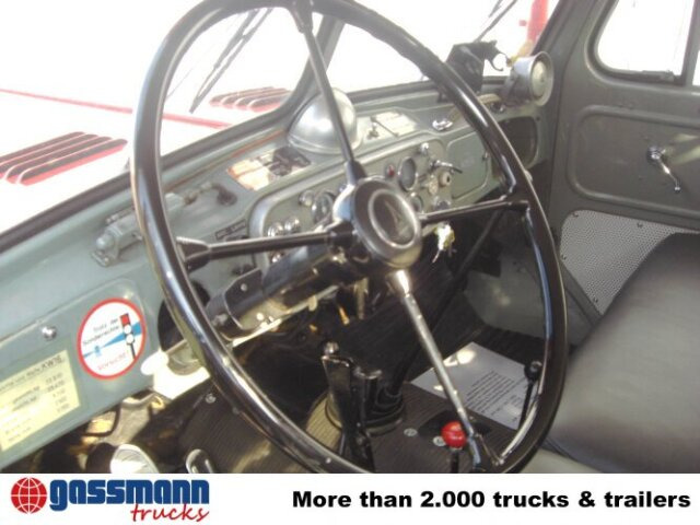 Magirus Deutz MAGIRUS URANUS 250D22 KW 16 Feuerwehr Kranwagen - Brandweerwagen, Kraanwagen: afbeelding 2 Magirus Deutz MAGIRUS URANUS 250D22 KW 16 Feuerwehr Kranwagen - Brandweerwagen, Kraanwagen: afbeelding 2