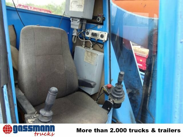 Mercedes-Benz 2638 K 6x4 mit Heckkran Palfinger PK 68000 - Kraanwagen: afbeelding 5 Mercedes-Benz 2638 K 6x4 mit Heckkran Palfinger PK 68000 - Kraanwagen: afbeelding 5