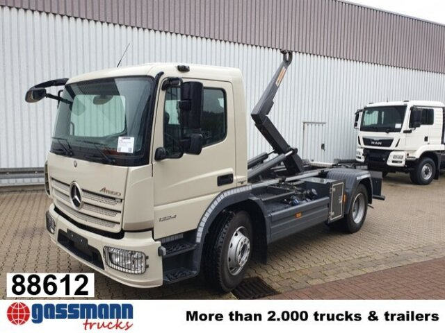 Mercedes-Benz Atego 1224 K 4x2 - Haakarmsysteem vrachtwagen: afbeelding 1 Mercedes-Benz Atego 1224 K 4x2 - Haakarmsysteem vrachtwagen: afbeelding 1