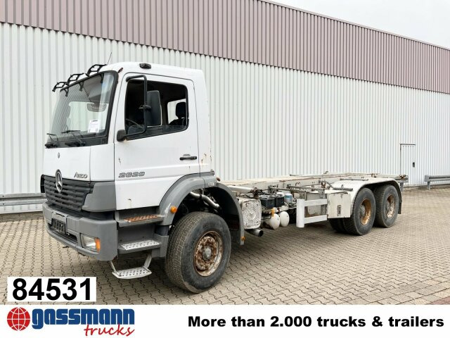 Mercedes-Benz Atego 2628 K 6x4, 6-Zylinder - Containertransporter/ Wissellaadbak vrachtwagen: afbeelding 1 Mercedes-Benz Atego 2628 K 6x4, 6-Zylinder - Containertransporter/ Wissellaadbak vrachtwagen: afbeelding 1