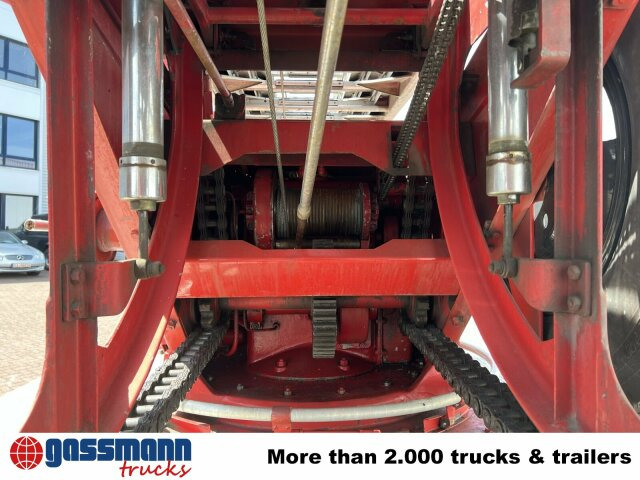 Mercedes-Benz LF 311 3250/3500 - Oldtimer Feuerwehrfahrzeug - Brandweerwagen: afbeelding 5 Mercedes-Benz LF 311 3250/3500 - Oldtimer Feuerwehrfahrzeug - Brandweerwagen: afbeelding 5