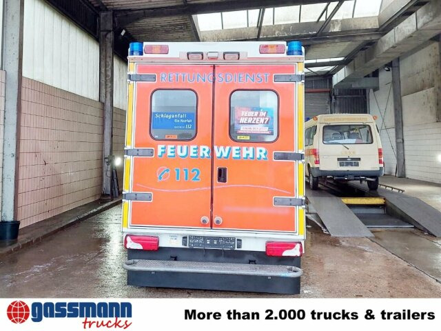 Mercedes-Benz Sprinter 515 CDI 4x2, Rettungswagen, Retarder - Gesloten bestelwagen: afbeelding 4 Mercedes-Benz Sprinter 515 CDI 4x2, Rettungswagen, Retarder - Gesloten bestelwagen: afbeelding 4