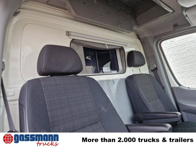 Mercedes-Benz Sprinter 516 CDI 4x2, Rettungswagen - Gesloten bestelwagen: afbeelding 5 Mercedes-Benz Sprinter 516 CDI 4x2, Rettungswagen - Gesloten bestelwagen: afbeelding 5