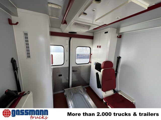 Mercedes-Benz Sprinter 516 CDI 4x2, Rettungswagen, Retarder - Gesloten bestelwagen: afbeelding 4 Mercedes-Benz Sprinter 516 CDI 4x2, Rettungswagen, Retarder - Gesloten bestelwagen: afbeelding 4