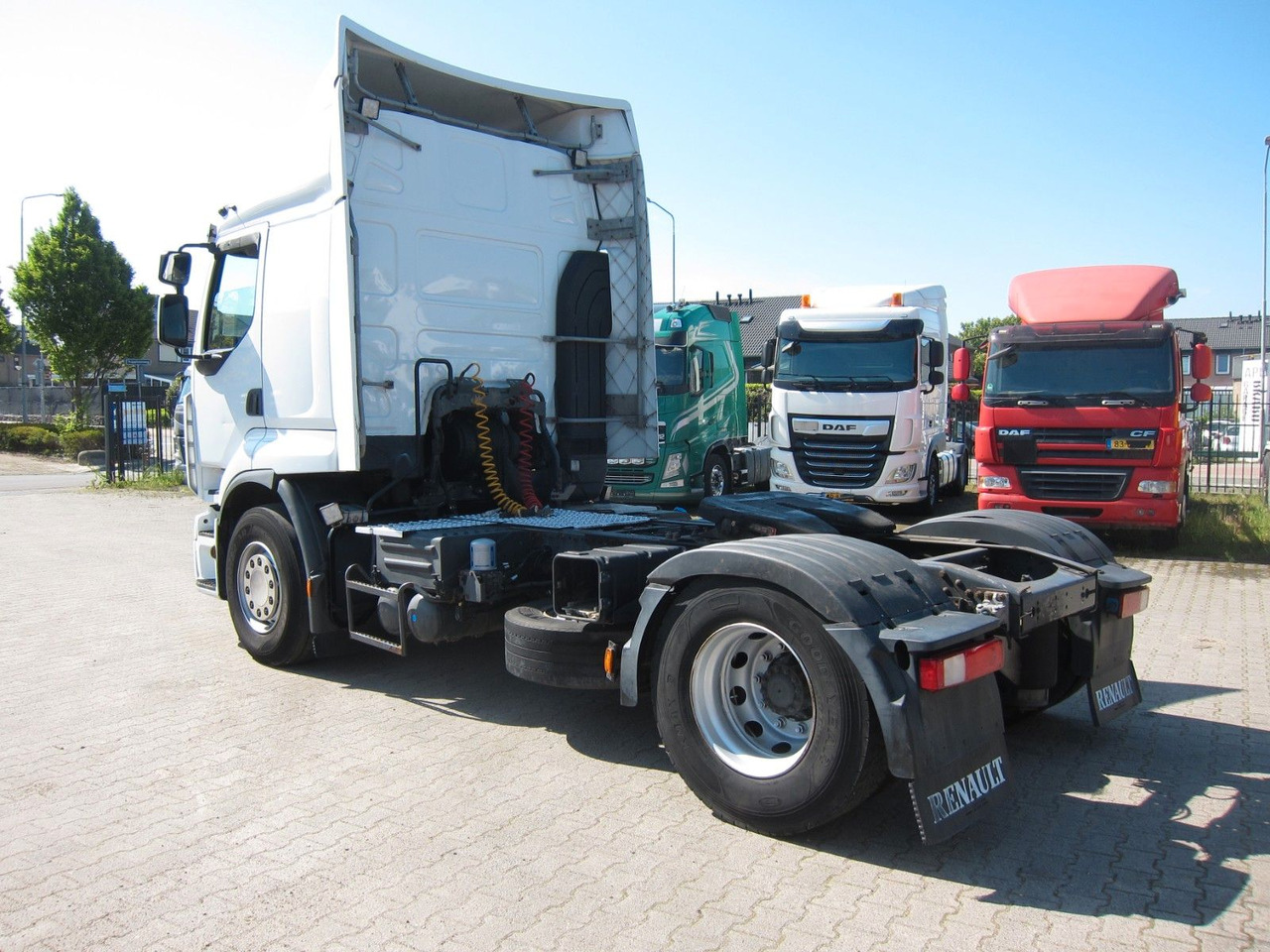 Renault Premium 440 DXI Steel/Air 623000km Belgian Truck - Trekker: afbeelding 4 Renault Premium 440 DXI Steel/Air 623000km Belgian Truck - Trekker: afbeelding 4