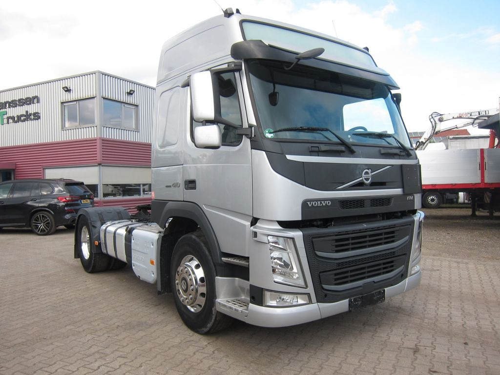 Volvo FM 410 Globe ADR PTO 600tkm Top! - Trekker: afbeelding 1 Volvo FM 410 Globe ADR PTO 600tkm Top! - Trekker: afbeelding 1