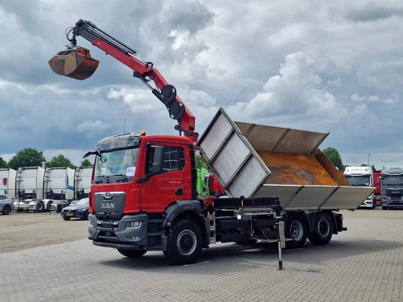 MAN TGS 26.360 6x4 Hydrodrive / Crane HMF1920K-RCS / 3 way tipper HMF / Low KM 110.700! - Kraanwagen: afbeelding 3 MAN TGS 26.360 6x4 Hydrodrive / Crane HMF1920K-RCS / 3 way tipper HMF / Low KM 110.700! - Kraanwagen: afbeelding 3