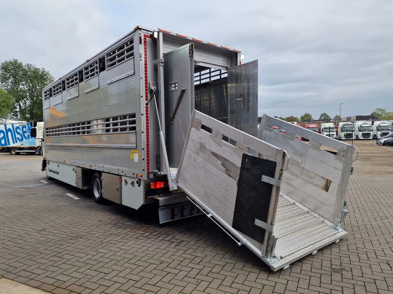 Nieuw Veewagen vrachtwagen Pezzaioli 1 deck - Ventilation - 17.9M2 - Ramp - NEW box: afbeelding 7 Nieuw Veewagen vrachtwagen Pezzaioli 1 deck - Ventilation - 17.9M2 - Ramp - NEW box: afbeelding 7