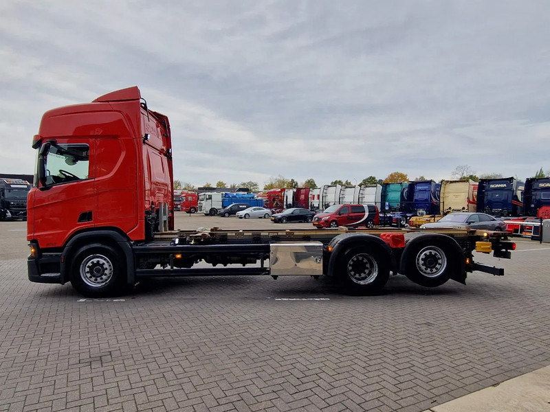 Scania R500 NGS 6x2 - BDF - Retarder - 4.95 WB - Full air - Fridge - Navi - Led - Containertransporter/ Wissellaadbak vrachtwagen: afbeelding 4 Scania R500 NGS 6x2 - BDF - Retarder - 4.95 WB - Full air - Fridge - Navi - Led - Containertransporter/ Wissellaadbak vrachtwagen: afbeelding 4