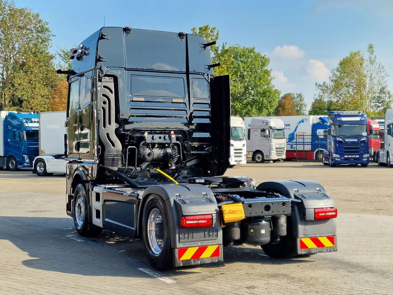 MAN TGX 18.540 - New - Full spec - Retarder - 2x tank - Full spoiler - Trekker: afbeelding 5 MAN TGX 18.540 - New - Full spec - Retarder - 2x tank - Full spoiler - Trekker: afbeelding 5