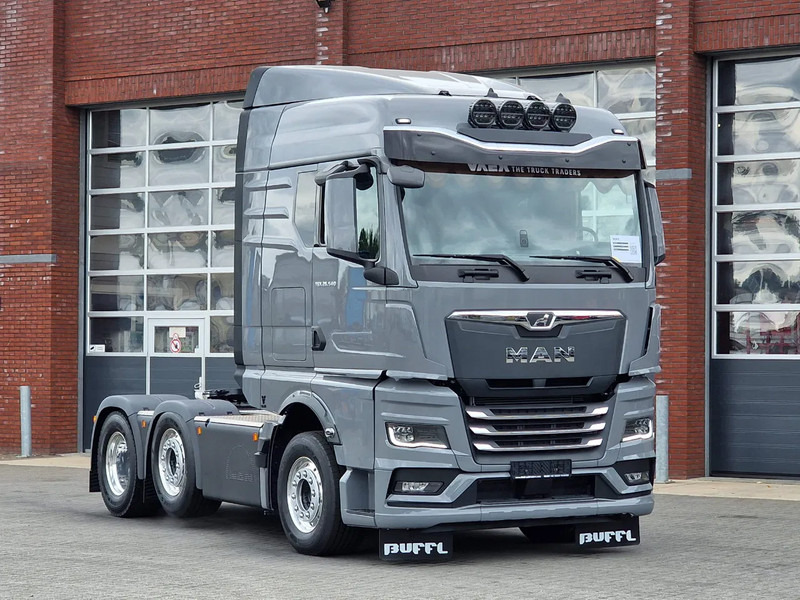 MAN TGX 26.540 6x2/4 - New - Retarder - PTO - Custom exterior - Chassis cover - NEW - Trekker: afbeelding 1 MAN TGX 26.540 6x2/4 - New - Retarder - PTO - Custom exterior - Chassis cover - NEW - Trekker: afbeelding 1