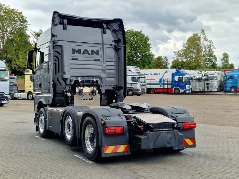 MAN TGX 26.540 6x2/4 - New - Retarder - PTO - Custom exterior - Chassis cover - NEW - Trekker: afbeelding 5 MAN TGX 26.540 6x2/4 - New - Retarder - PTO - Custom exterior - Chassis cover - NEW - Trekker: afbeelding 5