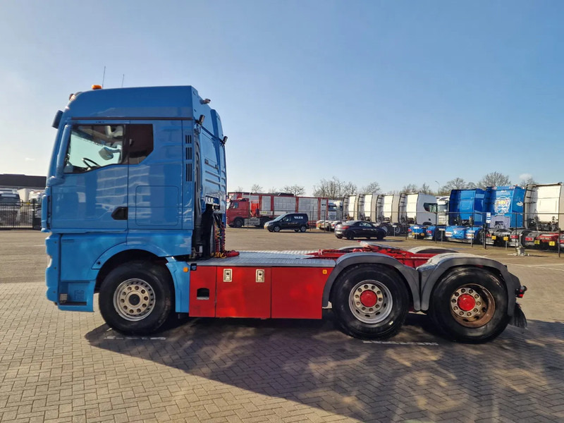 MAN TGX 33.510 6x4 - Facelift - Low km 252Tkm - Navi - Sliding 5th wheel - Trekker: afbeelding 4 MAN TGX 33.510 6x4 - Facelift - Low km 252Tkm - Navi - Sliding 5th wheel - Trekker: afbeelding 4