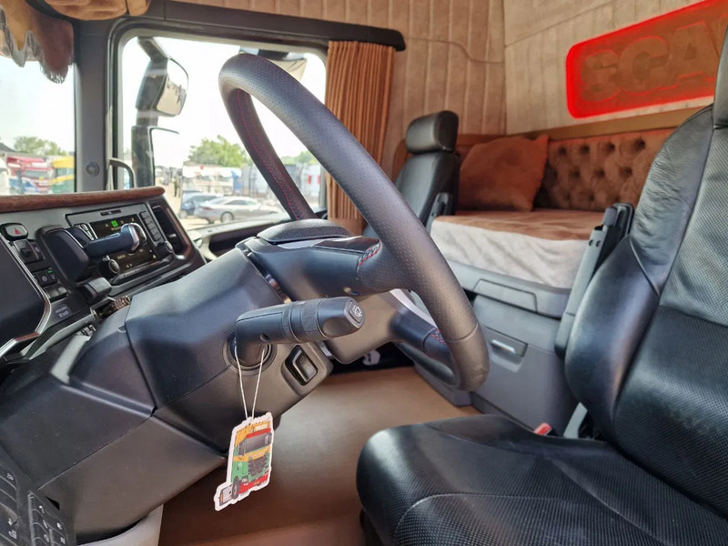 Trekker Scania 520ST V8 NGS 6x2 TUFT Torpedo - New Build & Paint - New BUFFL interior - Show truck: afbeelding 12