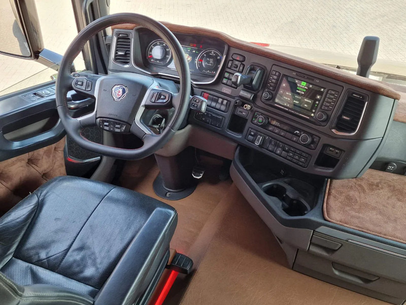 Trekker Scania 520ST V8 NGS 6x2 TUFT Torpedo - New Build & Paint - New BUFFL interior - Show truck: afbeelding 13