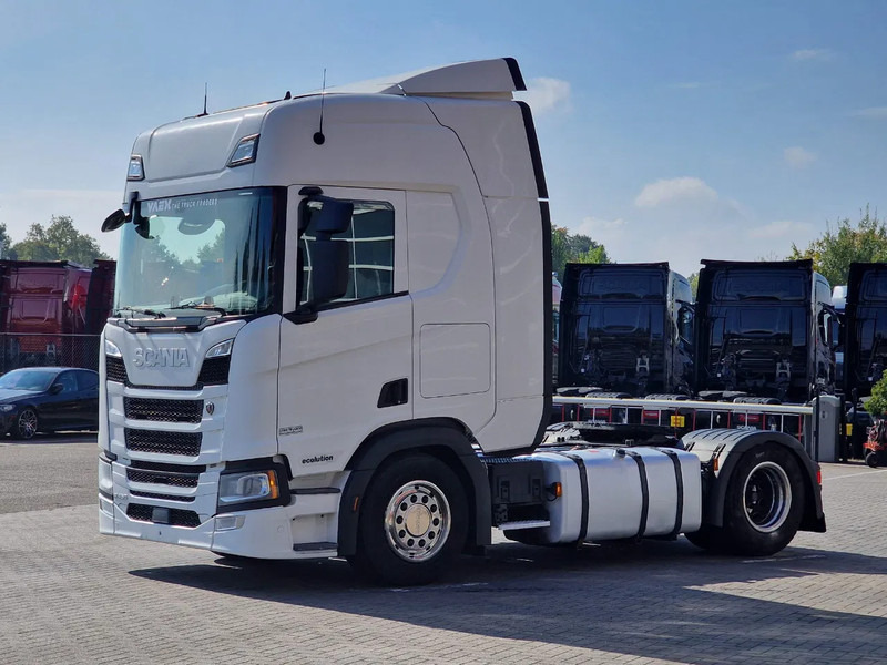 Scania R450 NGS Highline 4x2 - Retarder - Full air - Led - Navi - 2x tank - Trekker: afbeelding 3 Scania R450 NGS Highline 4x2 - Retarder - Full air - Led - Navi - 2x tank - Trekker: afbeelding 3