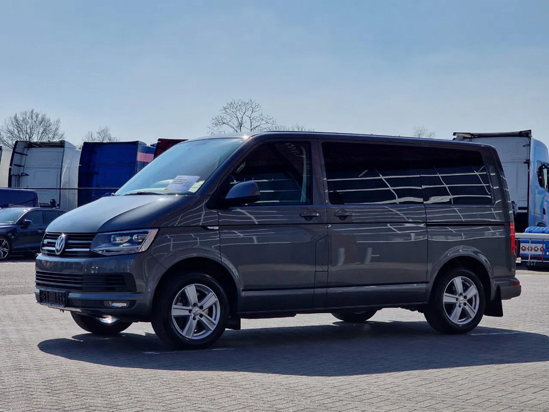 Volkswagen Multivan 2.0 TDI 150KW 4 Motion - Hearse / Leichenwagen / Rouwauto - 2x Coffin - Personenwagen: afbeelding 3 Volkswagen Multivan 2.0 TDI 150KW 4 Motion - Hearse / Leichenwagen / Rouwauto - 2x Coffin - Personenwagen: afbeelding 3