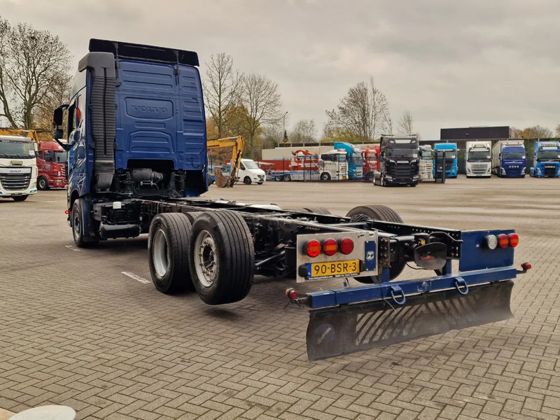 Volvo FH 13.460 Globetrotter 6x2 - Chassis - 4.90 WB - Full air - Euro 6 - VEB+ - Chassis vrachtwagen: afbeelding 5 Volvo FH 13.460 Globetrotter 6x2 - Chassis - 4.90 WB - Full air - Euro 6 - VEB+ - Chassis vrachtwagen: afbeelding 5