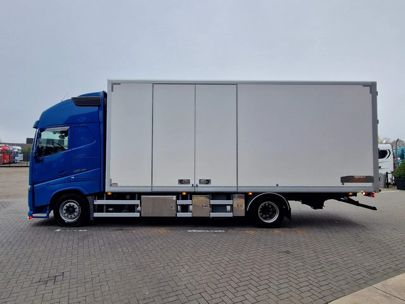Volvo FH 13.460 Globetrotter XL 4x2 - Box with side doors - Manual gearbox - Full air - Bakwagen: afbeelding 5 Volvo FH 13.460 Globetrotter XL 4x2 - Box with side doors - Manual gearbox - Full air - Bakwagen: afbeelding 5